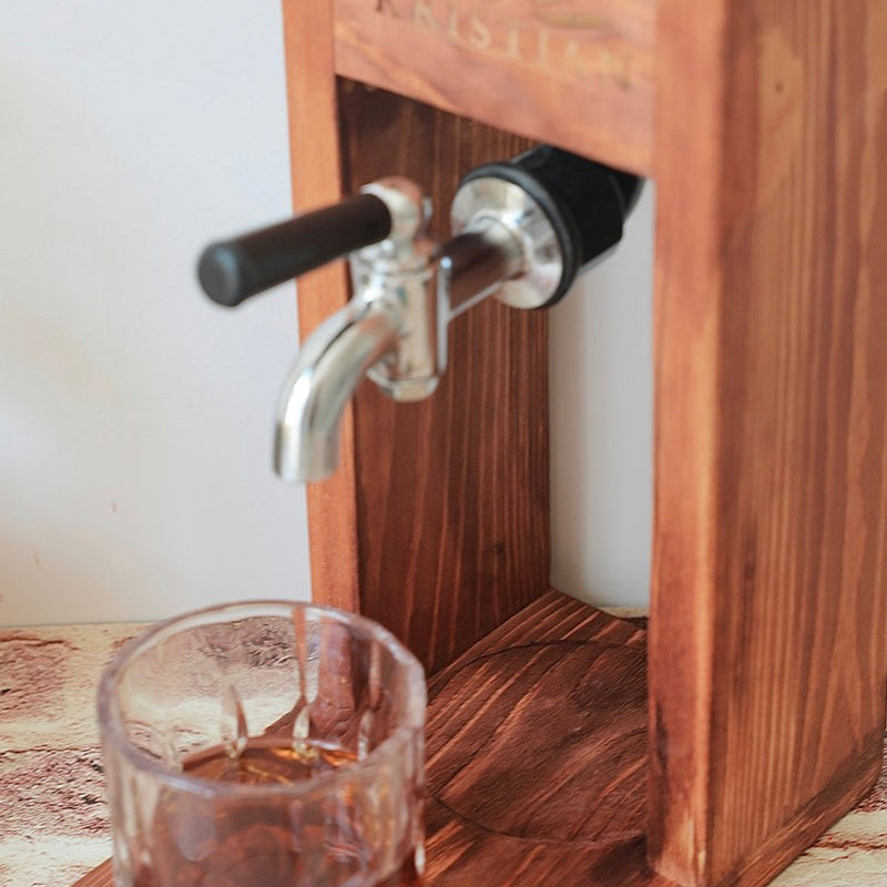 Personalized Wooden Whiskey Decanter, Liquor Dispenser,Whiskey dispenser