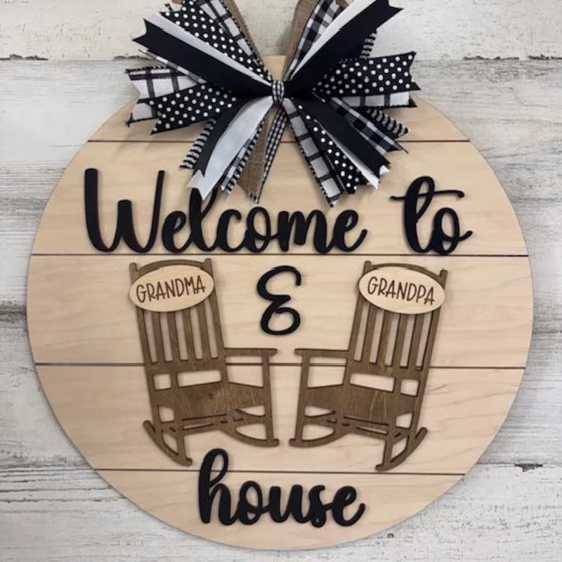 Personalized Grandparents door hanger - Grandma and Grandpa
