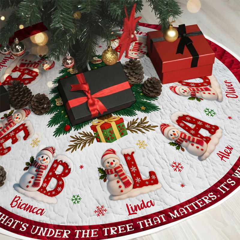 Personalized Christmas Tree Skirt, Custom Name Family Christmas Tree Skirts