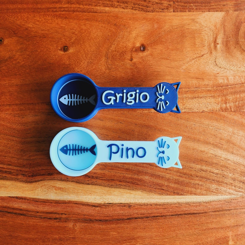 Personalized dog food scoops and cat food scoops