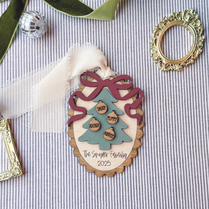 Personalized Family Christmas Ornament: Scalloped Bow