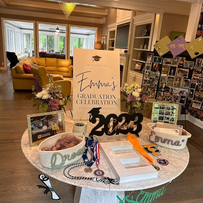 Sign For Graduation,  Sign For Pictures