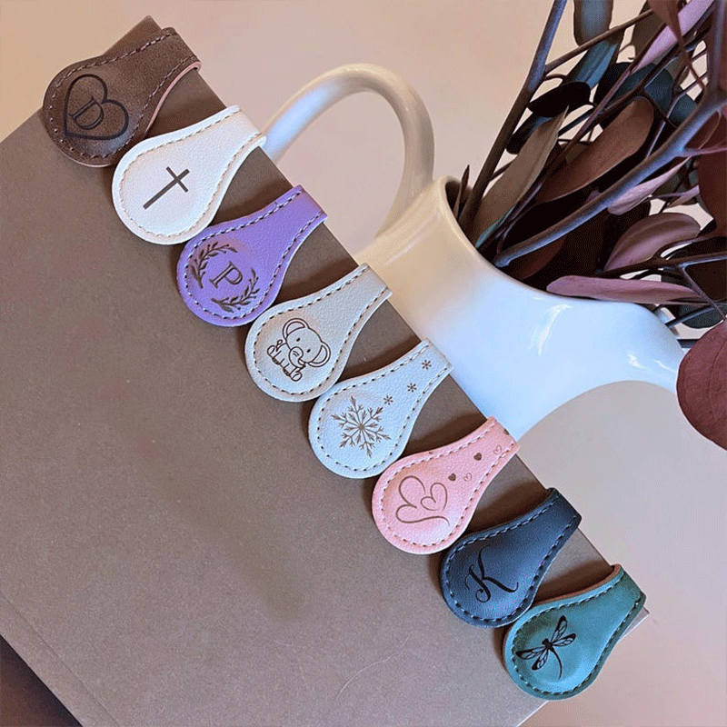 Customized Magnetic Leather Bookmark, Personalized Leather name Bookmark, Reader Gift