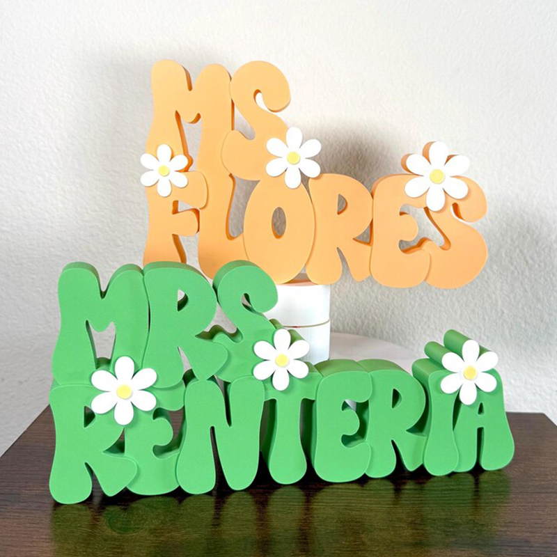Personalized Teacher Name Plate, Daisy, Teacher Name Sign, Retro Name Sign