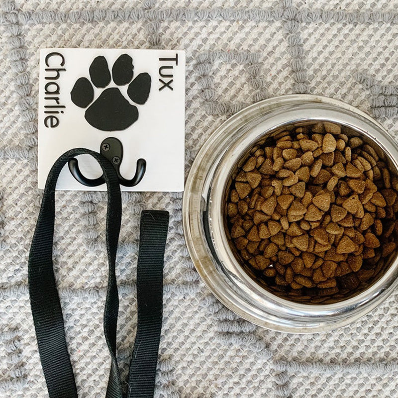 Personalized Pet Leash Wall Holder