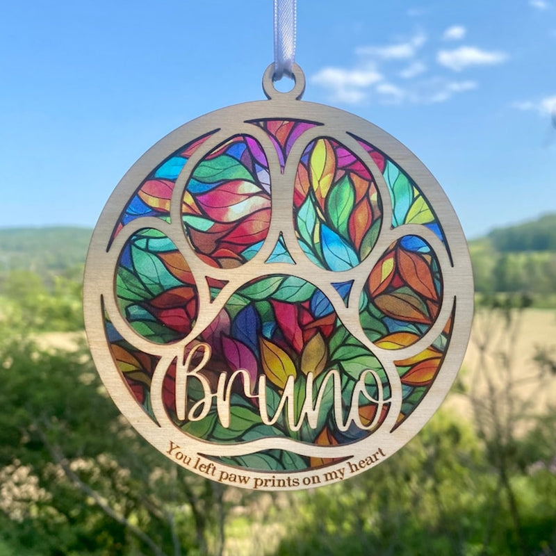 personalized name, dog / cat/ pet remembrance, paw with saying and name