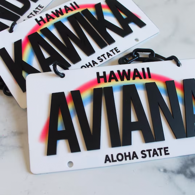 Hawaii License Plate Lei | License Plate Lei | Graduation Acrylic Sign