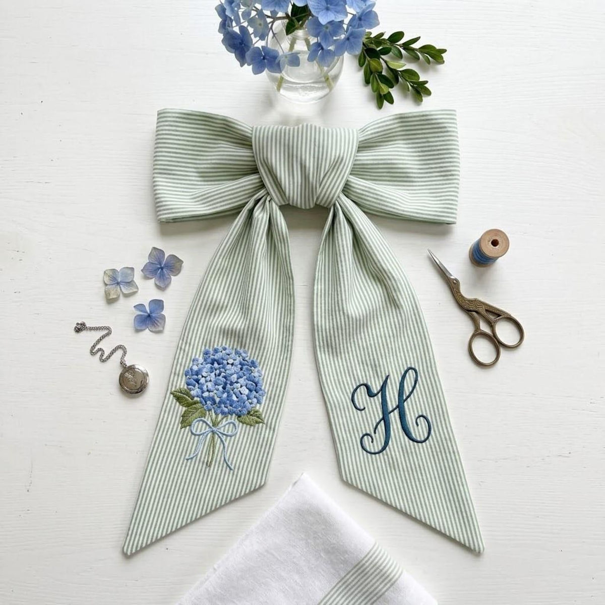Hydrangea Wreath Sash with Ricrac Edge, Door Decor
