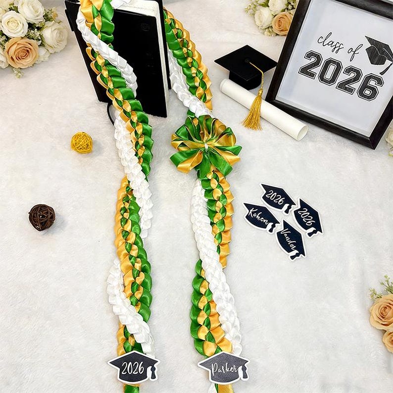 Personalized Tri-Color Graduation Lei, Acrylic Name & Year Ends, Custom 3 Ribbon Colors