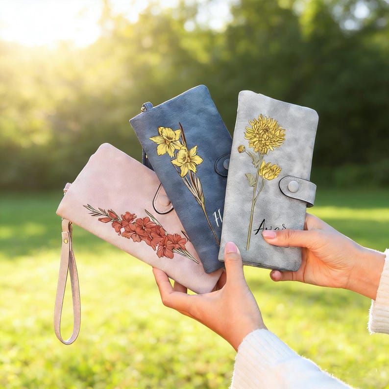 Personalized Birth Flower Leather Wallet For Women Gift for Mom Custom Birth Flower Wallet